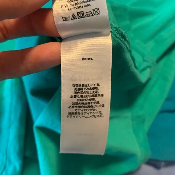 3 for $30! Vineyard vines graphic long sleeve top - Picture 8 of 12